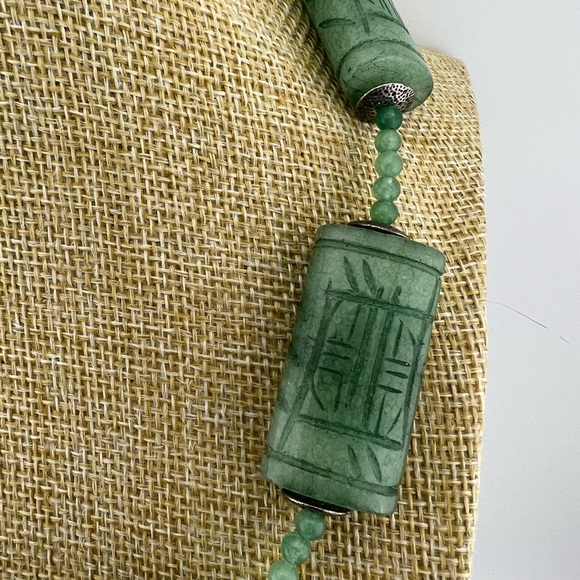 Vintage Chunky green Aventurine healing necklace. Anti-anxiety and Chakra vibes - Picture 5 of 7